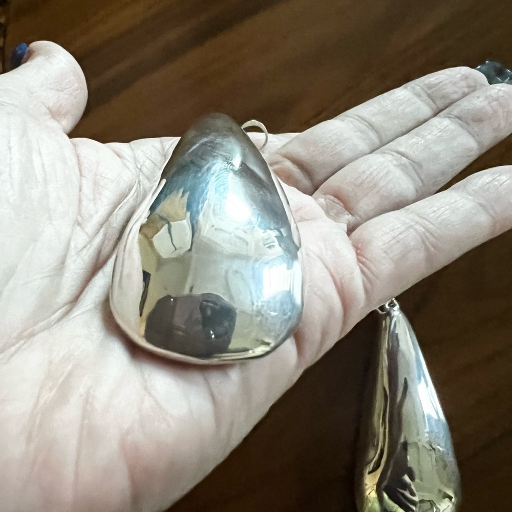 925 Sterling Silver Pierced Elongated Teardrop Oversized Earrings. - Picture 9 of 9